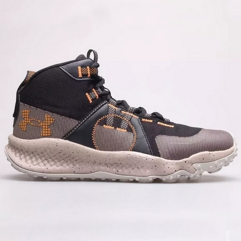 UNDER ARMOUR BUTY CHARGED MAVEN TREK