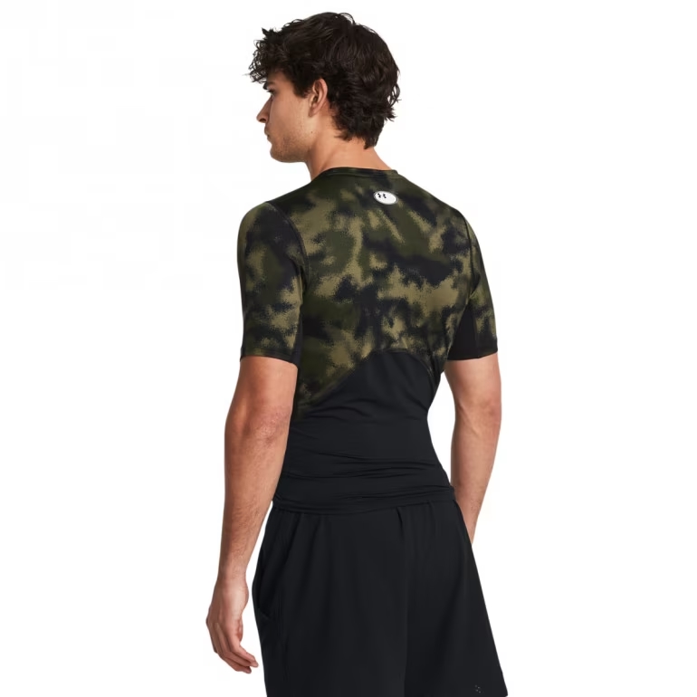 UNDER ARMOUR KOSZULKA HeatGear COMPRESSION PRINTED CAMO KHAKI