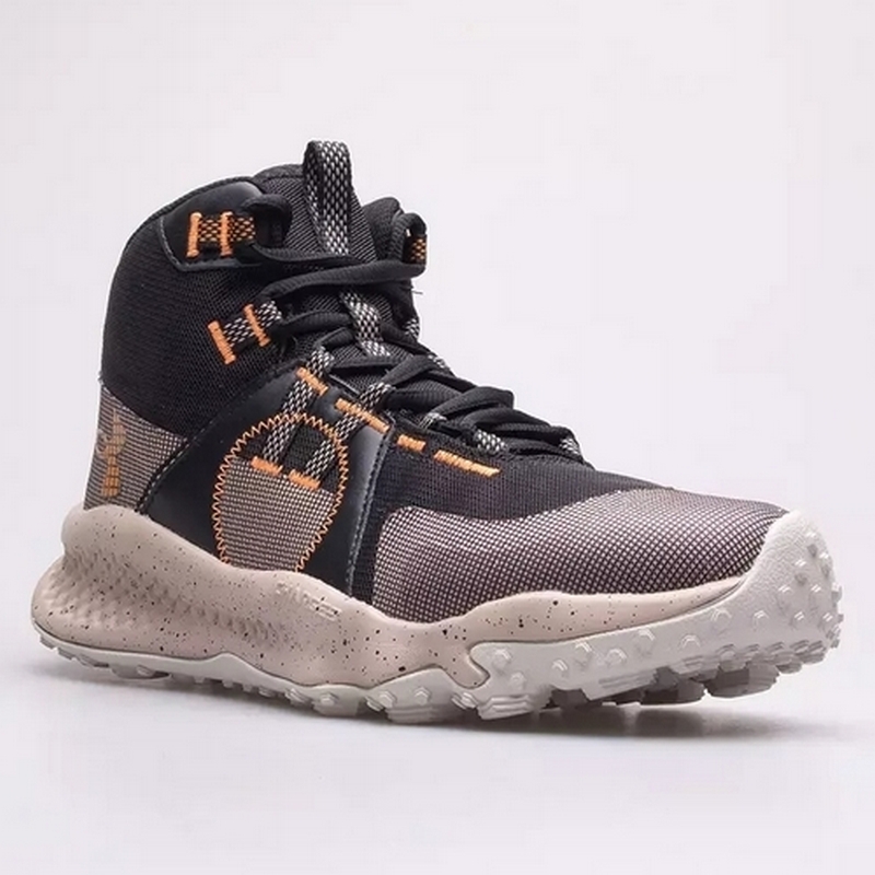 UNDER ARMOUR BUTY CHARGED MAVEN TREK