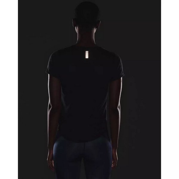 UNDER ARMOUR KOSZULKA STREAKER 001