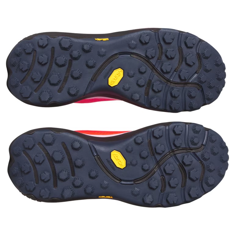 UNDER ARMOUR BUTY INFINITE PRO TRAIL 862